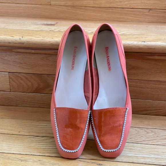CCO PRICE DROP 🔥🔥 Cute Enzo Angiolini Orange Leather Loafers Slip-On Size 9.5 M - Picture 1 of 8